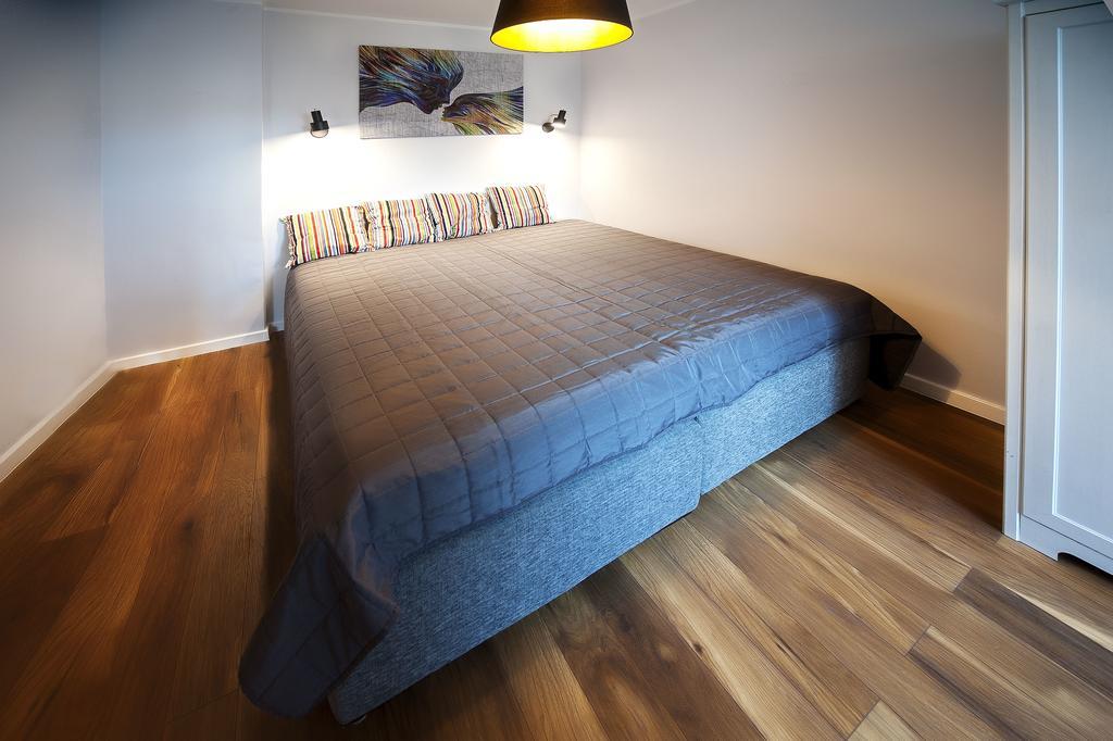 Very Berry - K Jadwigi 58 - Old Apartment, Self Check In 24h! * Poznań